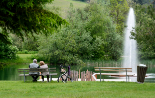 Lakeside Community Sitting Area